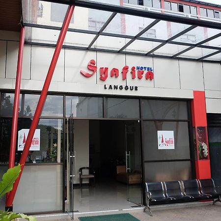 Syafira Hotel Langgur Esterno foto