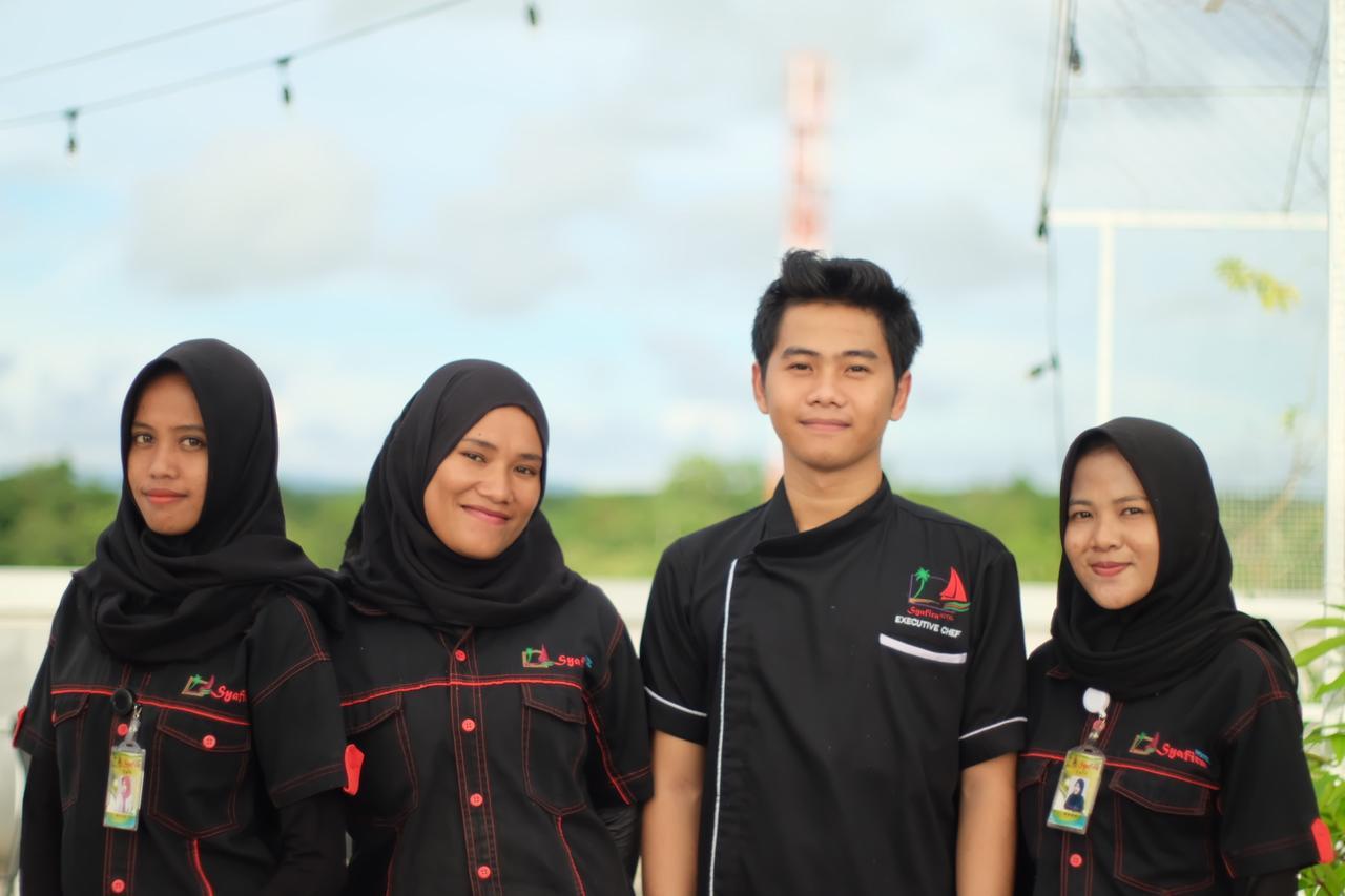 Syafira Hotel Langgur Esterno foto