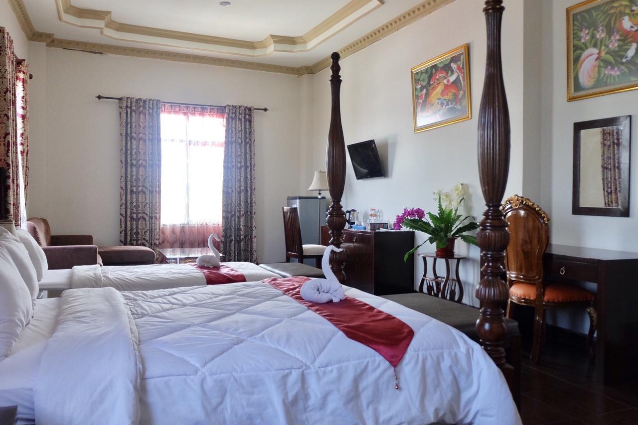 Syafira Hotel Langgur Esterno foto