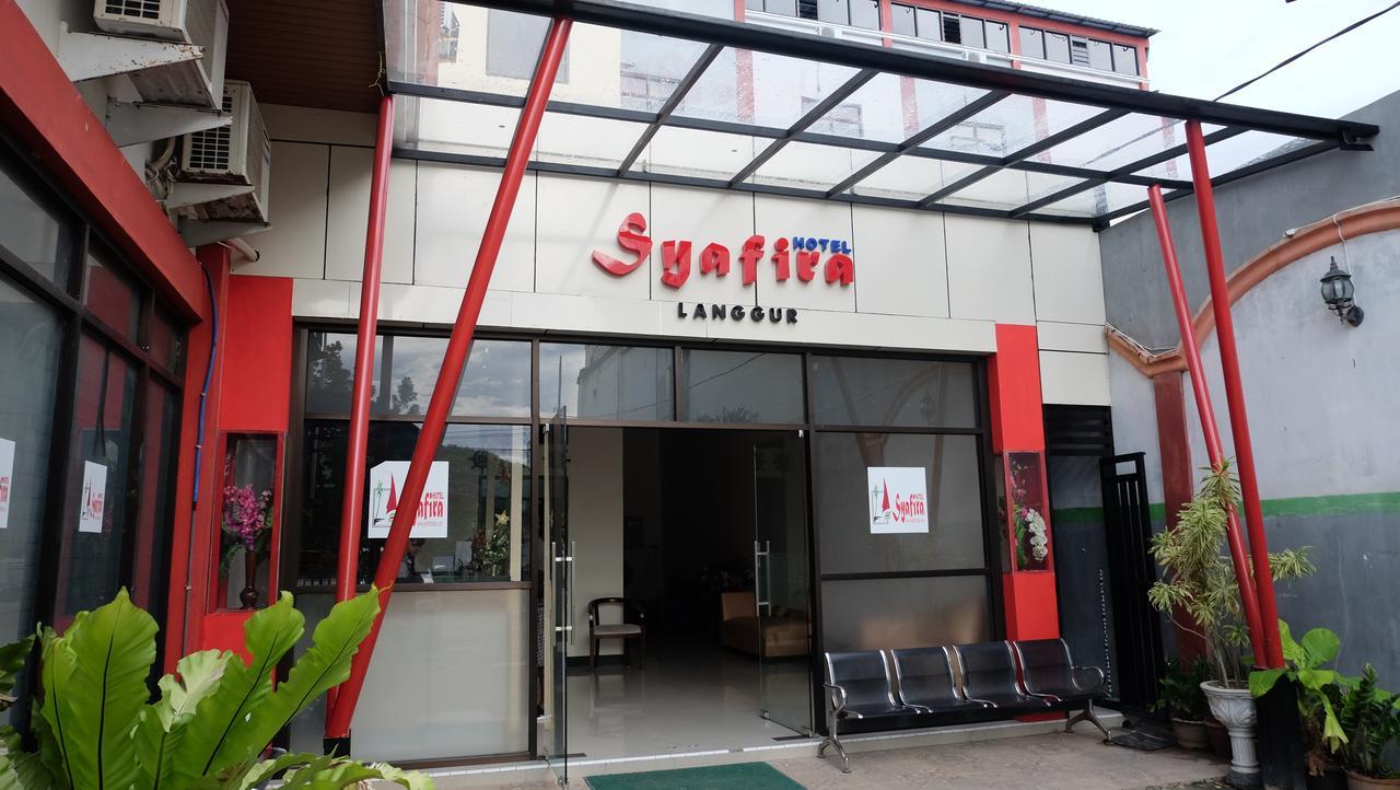 Syafira Hotel Langgur Esterno foto